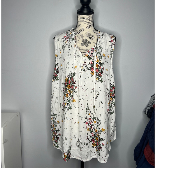 Market & Spruce (1X) Ava Tie Neck Sleeveless Blouse - Stitch Fix Floral Cluster - Picture 10 of 12